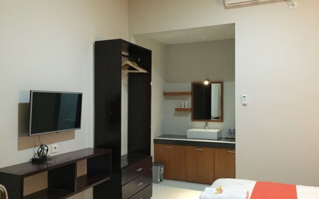 Semilir Senggigi Inn