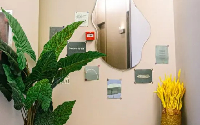 Xinxuan Hotel (Zhengzhou Zhongzhou Avenue Qilihe Subway Station)