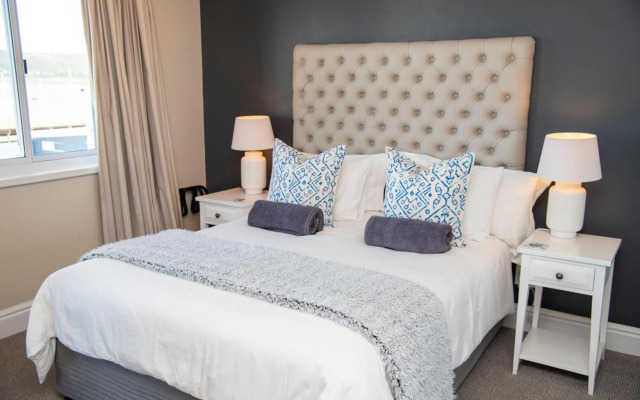 Waterfront- 11 South Quay