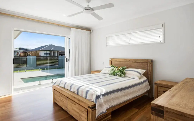 Pet Friendly, new House Peregian Breeze Drive, Peregian Beach