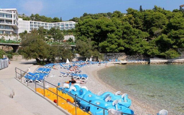 Mar - Beautiful Panoramic View - A4