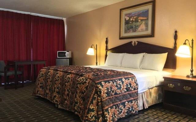 Marion Gray Plaza Motel