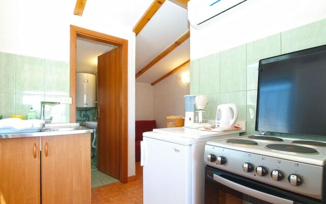 Apartment 700