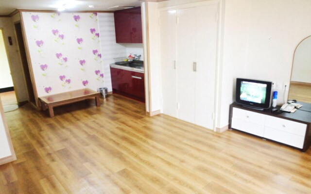 Dogo Tovice Condominium