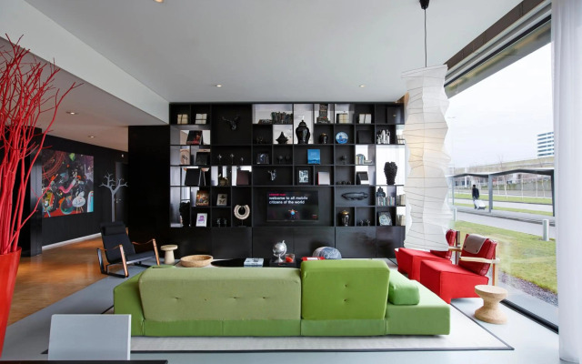 citizenM Schiphol Airport