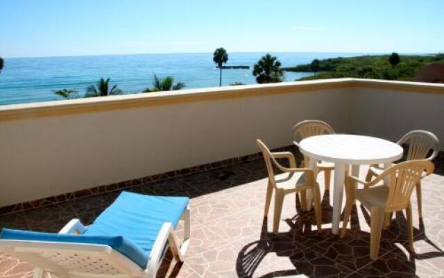Hotel La Saladilla Beach Club