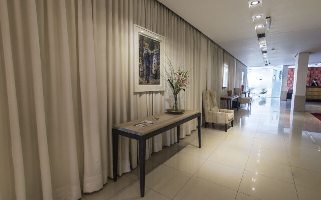 Amérian Carlos Paz Apart & Suites