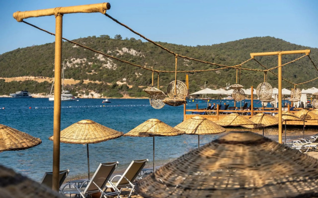Daphnis Hotel