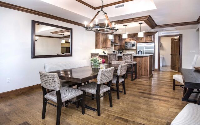 Ritz Carlton #5 2 Bedroom Condo by RedAwning