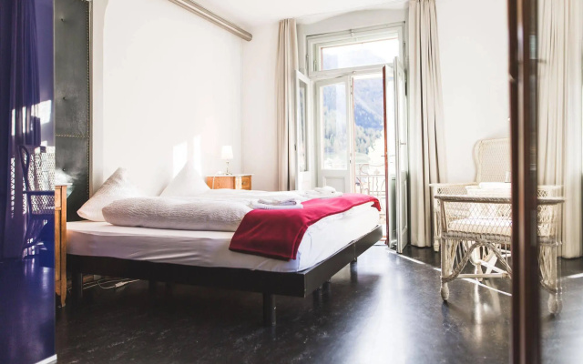 Hotel Kurhaus Bergün – Guest Rooms – Berguen