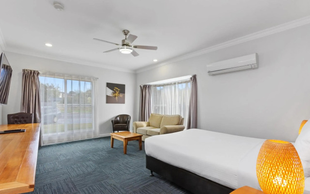 Comfort Inn The International