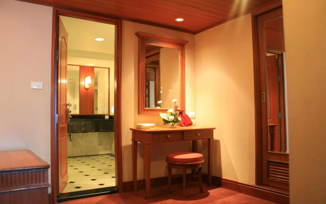 Golden Tulip Sovereign Hotel Bangkok