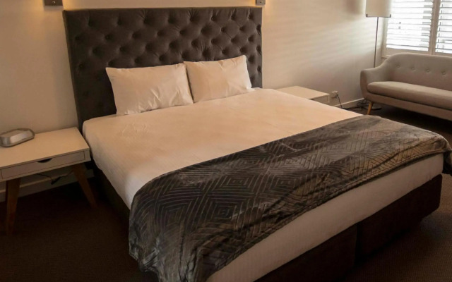 Quays Hotel