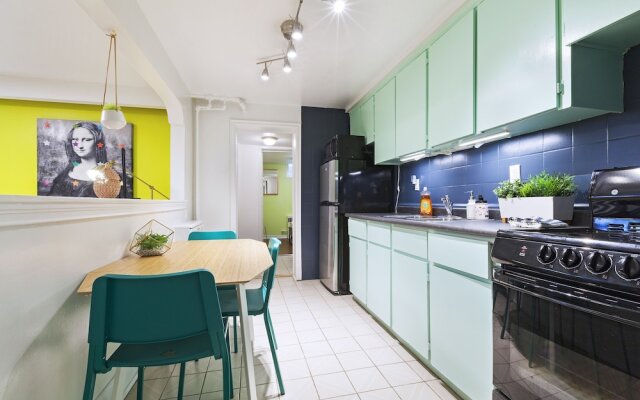 Colourful 2-bedroom Apartment