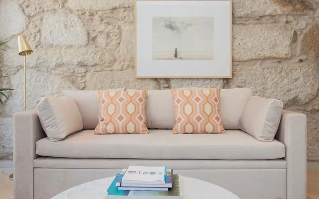 Liiiving in Porto Luxury Beachfront Apartment IV