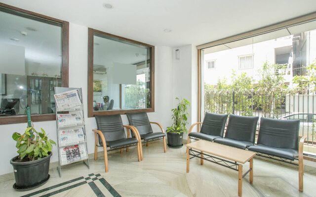 Hotel Sherwood Suites 2 By OYO Rooms