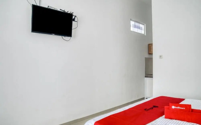 RedDoorz Syariah near RSUD Kota Bogor