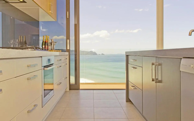 The Lookout - Tairua Holiday Home