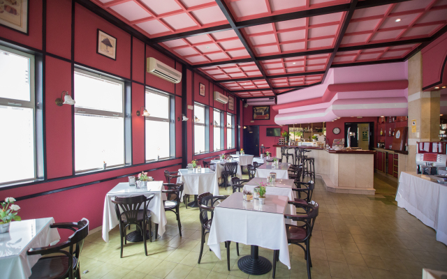 Ona Marbella Inn