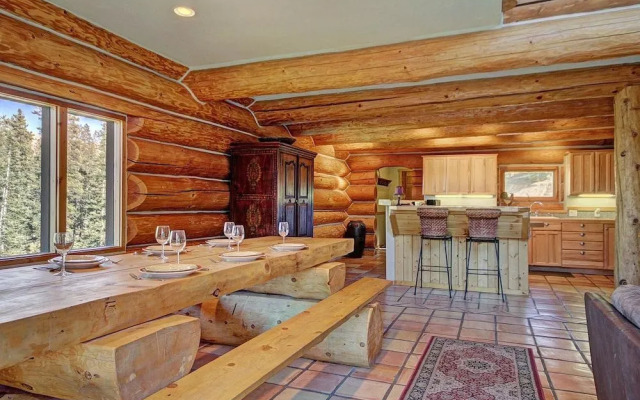 Quandary View Lodge by RedAwning