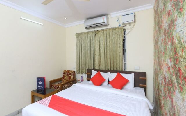 OYO 1054 Hotel AVNB Towers
