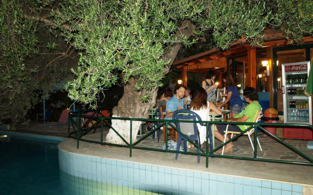 Kastro Studios Apartments