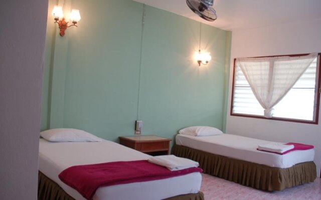 Poda Island Resort