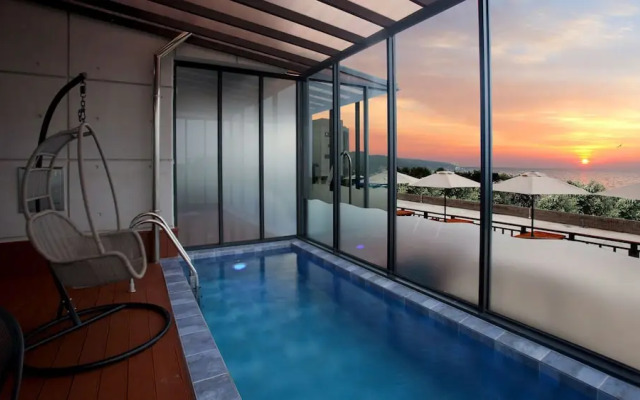 THEMARINE poolvilla&spa