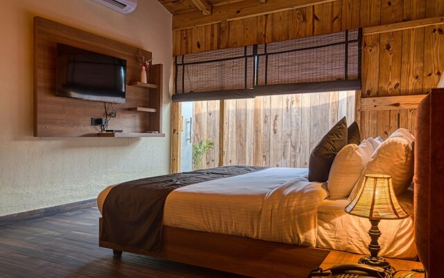 Pumpkin Hotels Corbett, Tusk N Wood