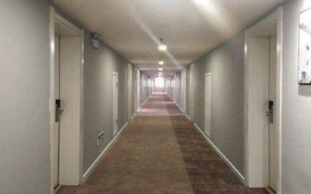 Home Inn (Xi'an Hi-tech Zone Keji 2nd Road Xi`an University North Gate) – Hotel Rooms – Xi'an