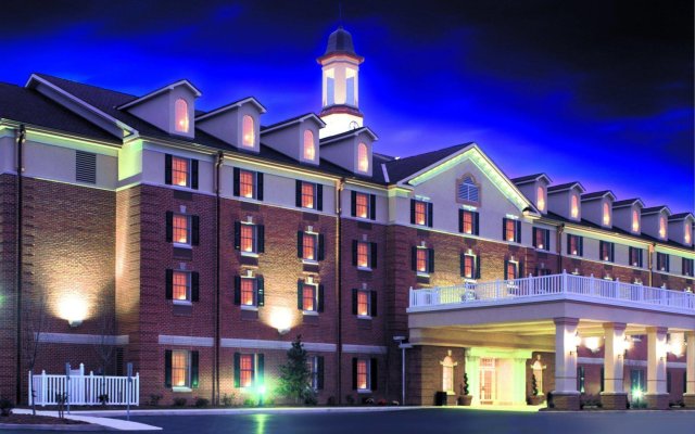 Holiday Inn Express State College at Williamsburg Square, an IHG Hotel