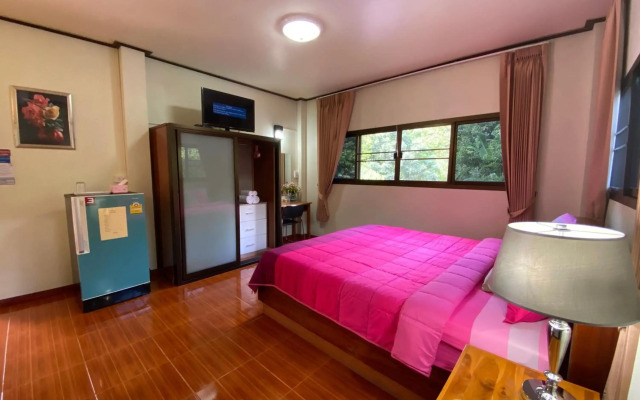 Yayei Homestay