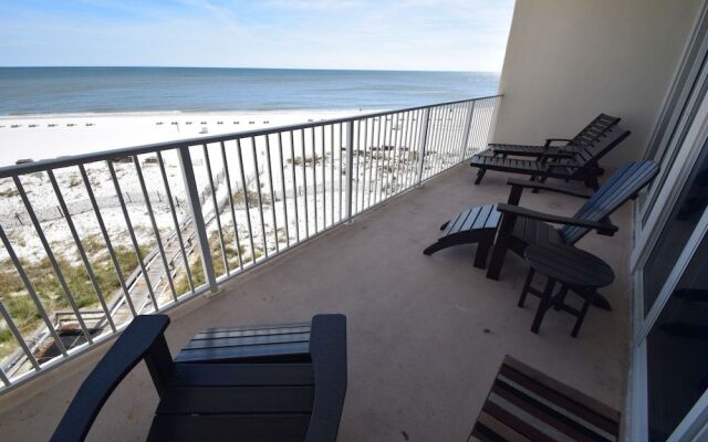 Lighthouse 417 by RedAwning