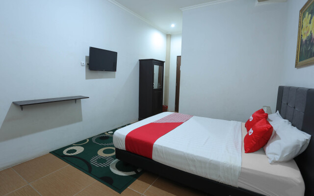 OYO 1864 Tiara Guest House