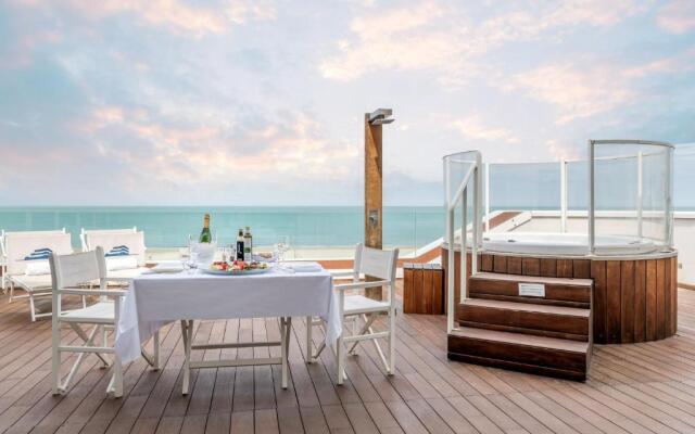 Trampolines Suite Hotel