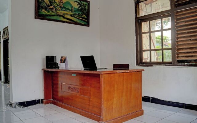 SPOT ON 92856 Home Stay Syariah Aom Kusman