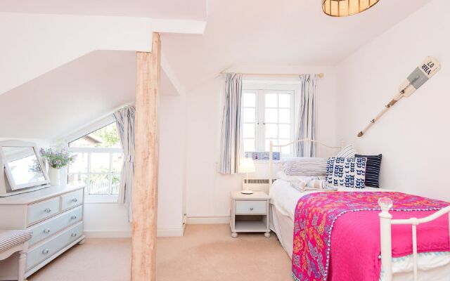 Holiday Home Thrift Cottage