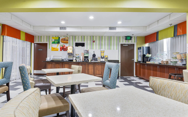 Quality Inn Prattville I-65