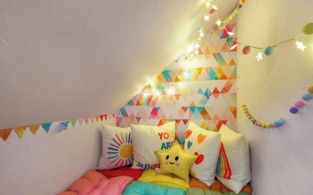 Spacious Retreat & Game Room Sleeps 12