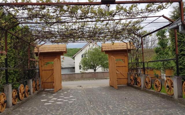 Pensiunea Todorica Sergiu