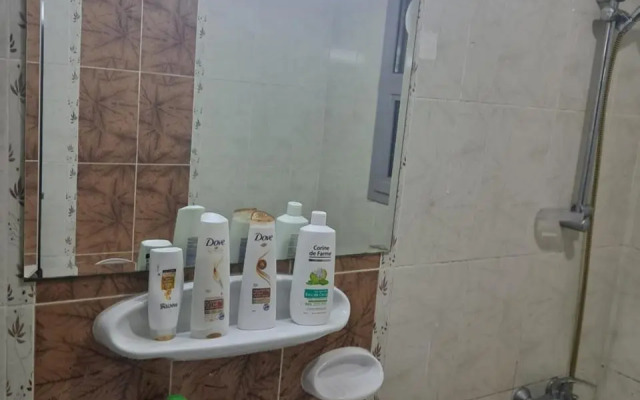 Top House Hostel
