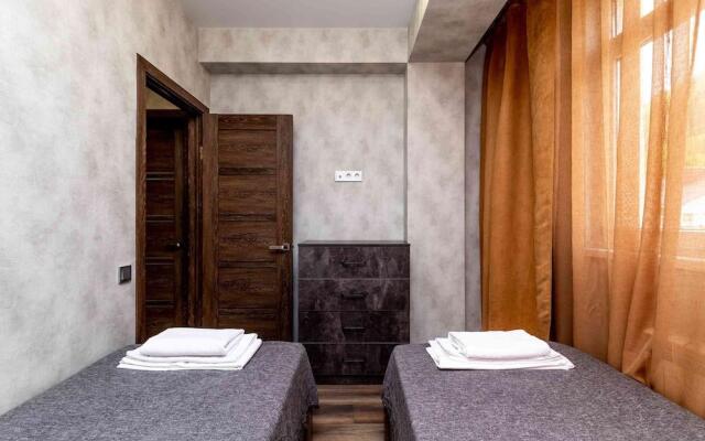 More Apartments na Estonskoy 37 k 9 477