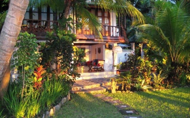 Villa Sunrise on the Bali North Shore/breakfast Included