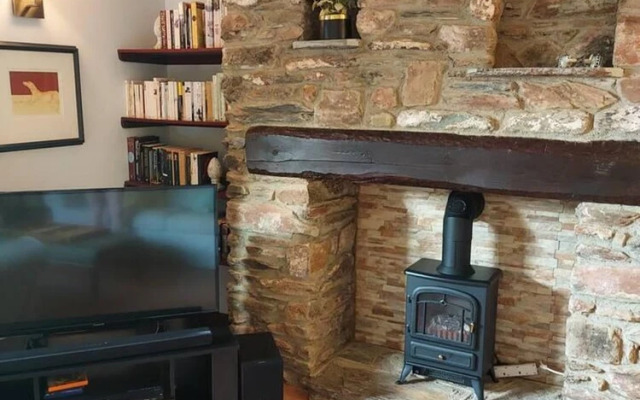 Coastal 4-bed Barn Between Salcombe & Hope Cove