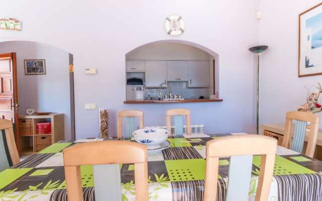 Cosy Holiday Home L'escala With Swimming Pool