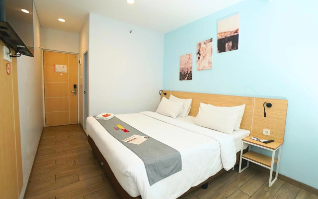 Front One Hotel Pasir Koja Bandung