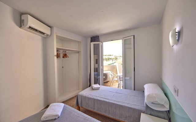 Magalluf Playa Apartments - Adults Only