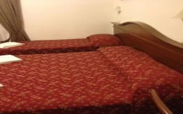Rome City Inn