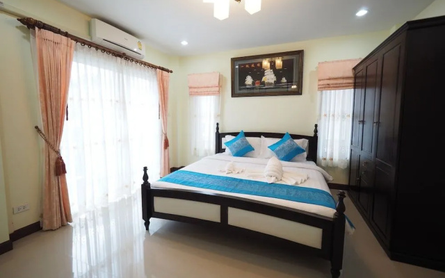 Lana Pool Villa