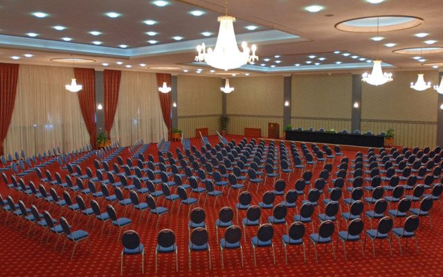 Aleksandar Palace Hotel & Spa